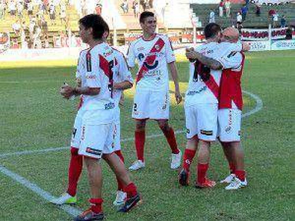 La Franja busca la final para quedar a un paso del ascenso