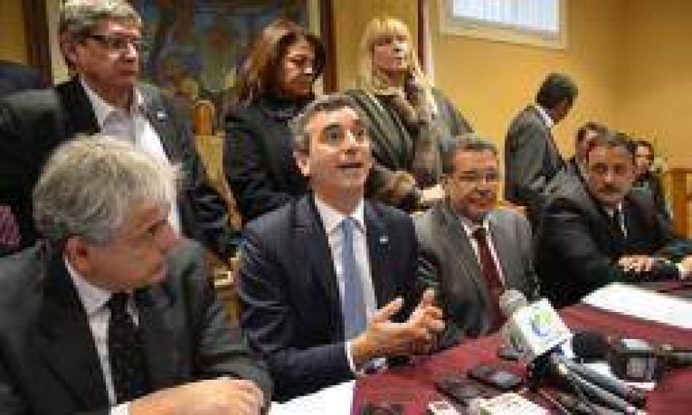 Beder y Quintela tildaron de �positivo� el encuentro para la foto