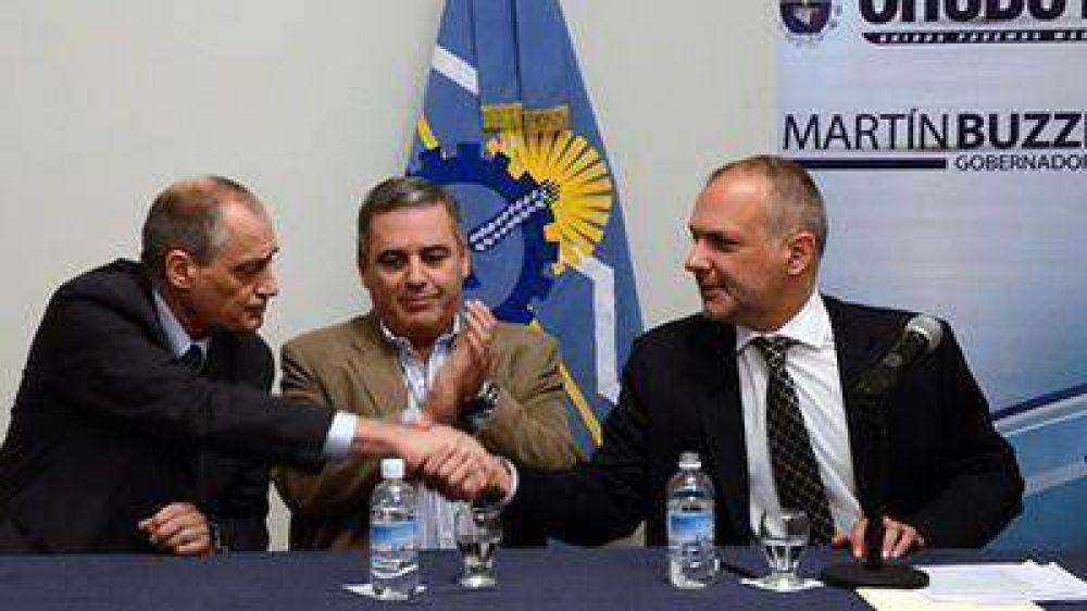Buzzi presenta el estado de avance del plan de obra p�blica
