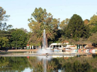 El Laguito del parque Independencia se qued� sin show de aguas danzantes