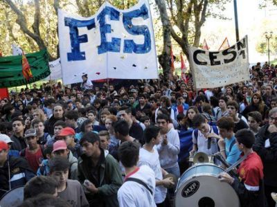 Secundarios y terciarios piden m�s presupuesto y rechazan la reforma curricular