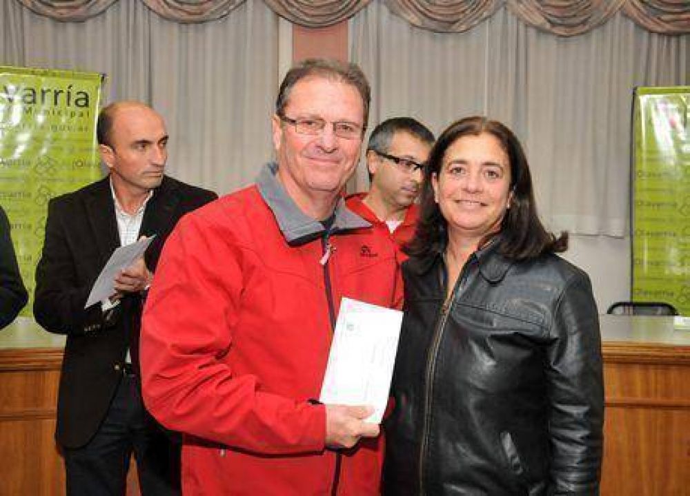 El Gobierno Municipal entreg� subsidios a los clubes de Olavarr�a