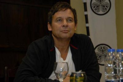 Costa pidi� que se distribuya la garrafa social en Santa Cruz