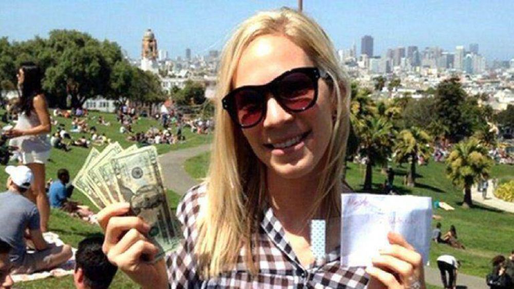 Un millonario esconde sobres con dinero por las calles de San Francisco
