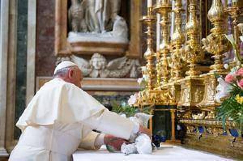 El encuentro del Papa con Abbas y Peres ya toma forma