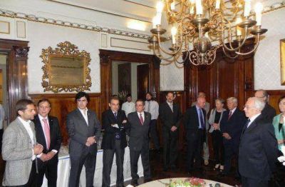 Exitosa presentaci�n en la embajada argentina en Italia