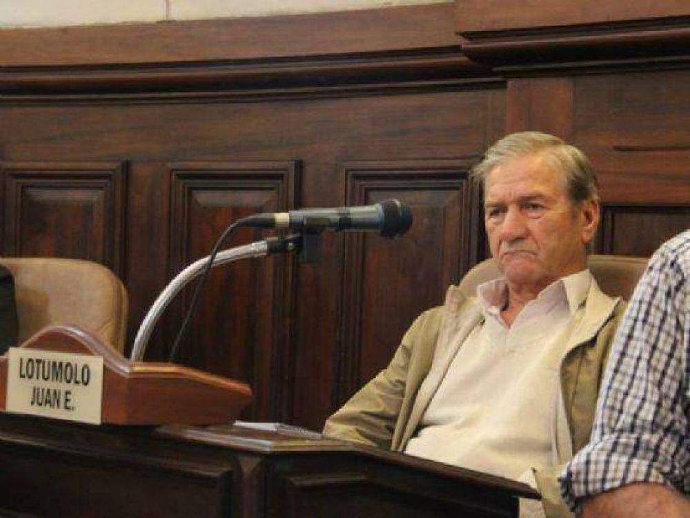 Juan Lot�molo: �Vamos a recibir el aumento en su totalidad reci�n en septiembre�