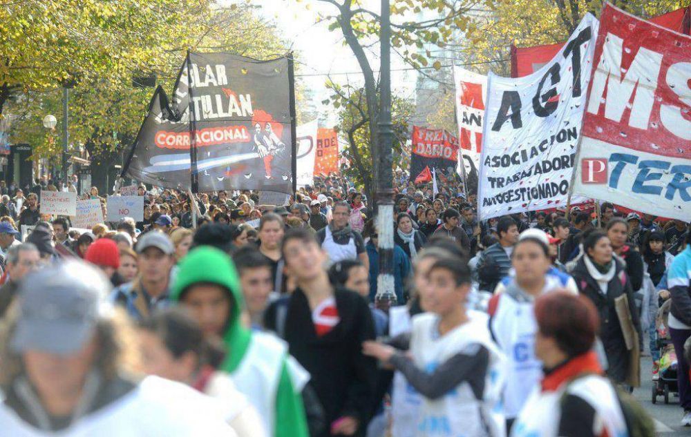  Ultim�tum de organizaciones sociales a Scioli y Aparicio, previo a un corte de rutas en la Provincia