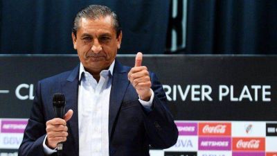 Ram�n D�az dijo que cumpli� 