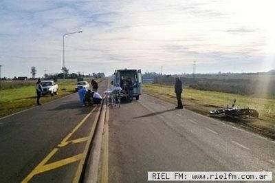 Motociclista choc� un perro y debi� ser hospitalizado