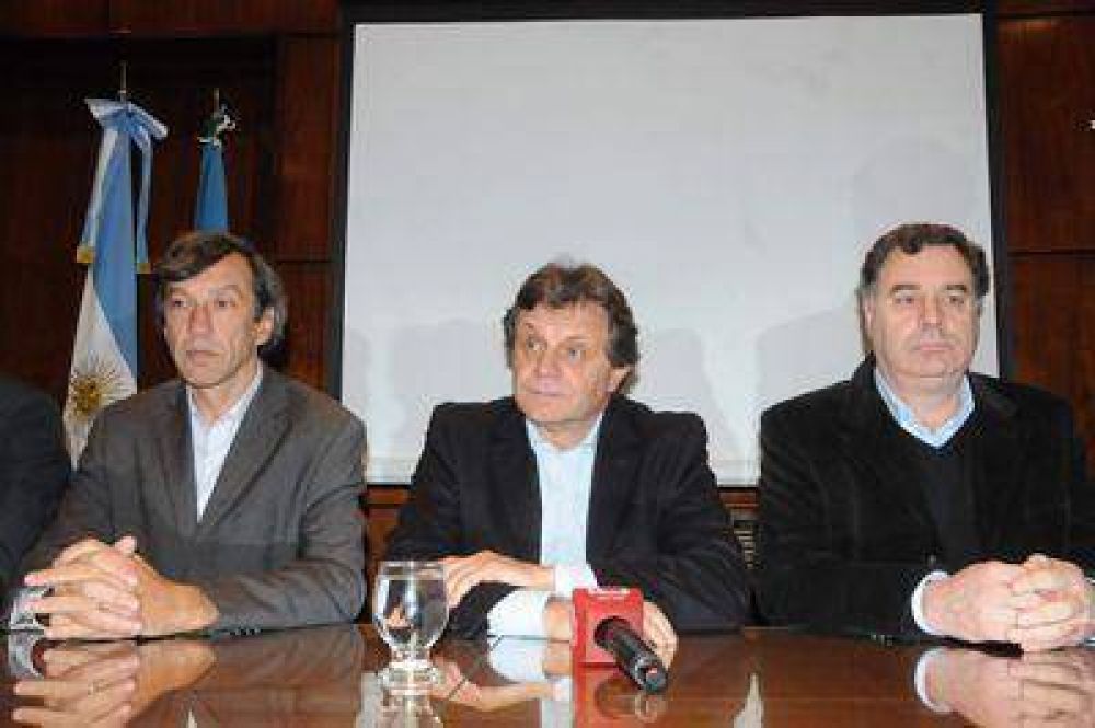 El municipio lanz� una en�rgica campa�a para atraer inversiones a Mar del Plata