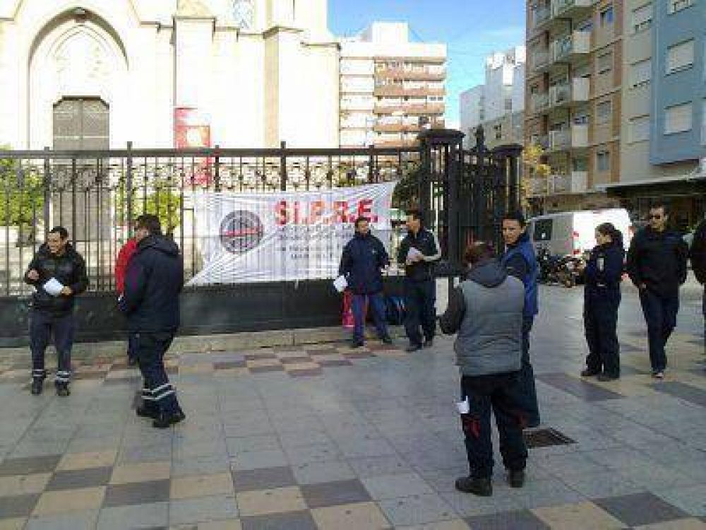 SINDICATO DE REPOSITORES RECLAMA �EL PAGO DEL PLUS DE VERANO�