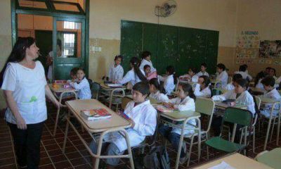 Pol�mica por proyecto para bajar edad jubilatoria a docentes provinciales