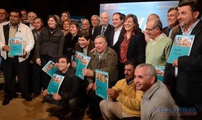 Peque�os productores de 23 comunas recibieron ayuda econ�mica de Naci�n