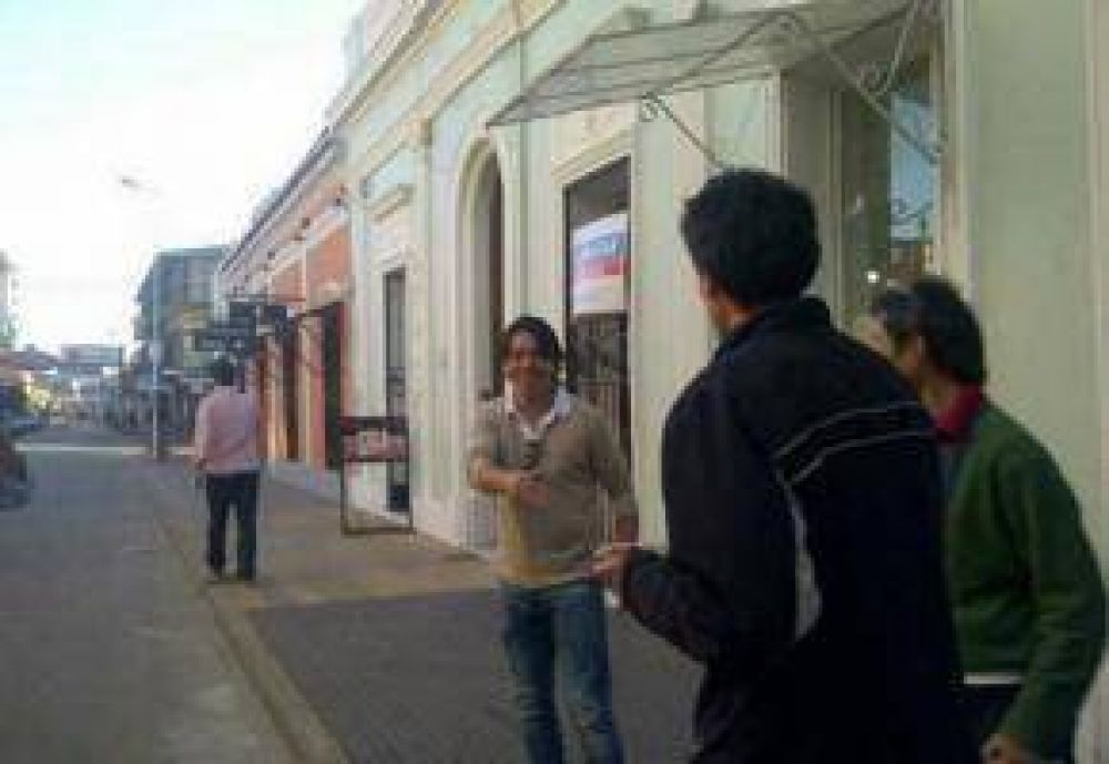 Marcelo Gallardo se reuni� en San Pedro con gente de Newells, pero espera a River