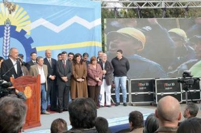 Provincia destina 6.700 millones de pesos en cuatro a�os para hacer obras en todo Chubut