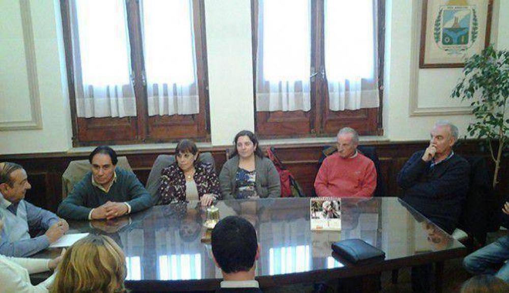 El Policl�nico, sin resoluci�n: cuarto intermedio hasta el viernes