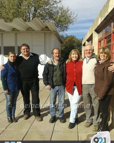 Consejeros escolares del distrito recorrieron escuelas de Saavedra 