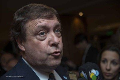 Alberto Weretilneck y su gabinete se reunieron con representantes de Juntas Vecinales