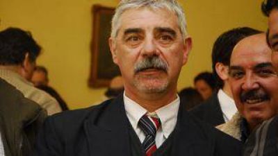 La provincia adquiri� m�s de cuatro mil kilos de uva e invirti� $ 7 millones en la segunda etapa del Plan Agroindustrial en Tinogast