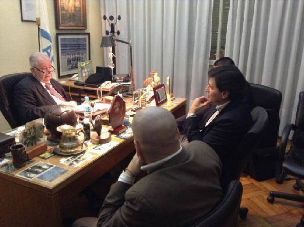 G�mez Bull se reuni� con el titular de la AFA
