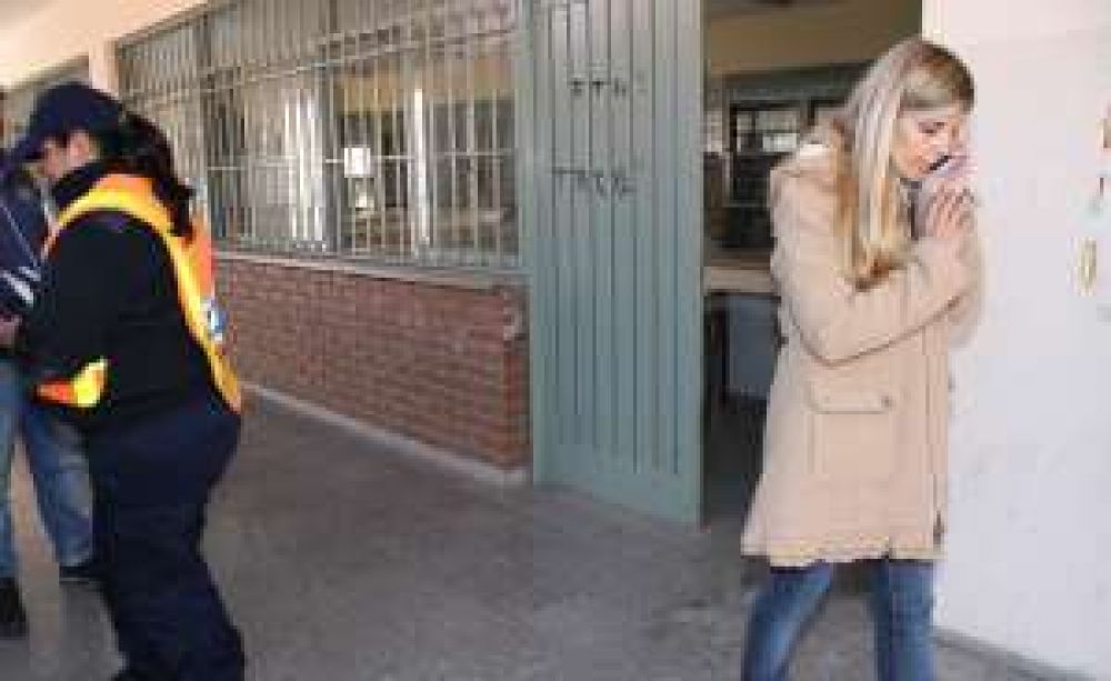 Pese a la custodia, roban en una escuela en pleno centro