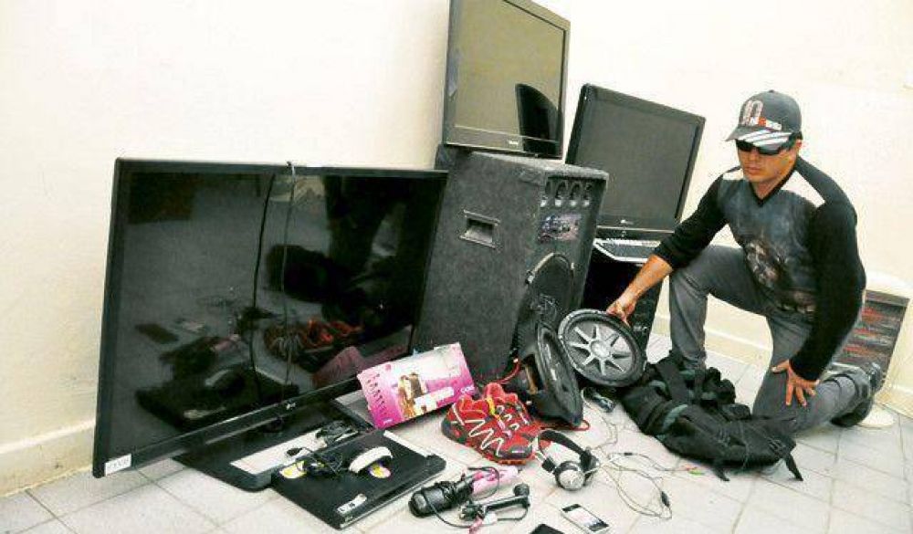 Se complica la situaci�n de dos hermanos por escruches a viviendas