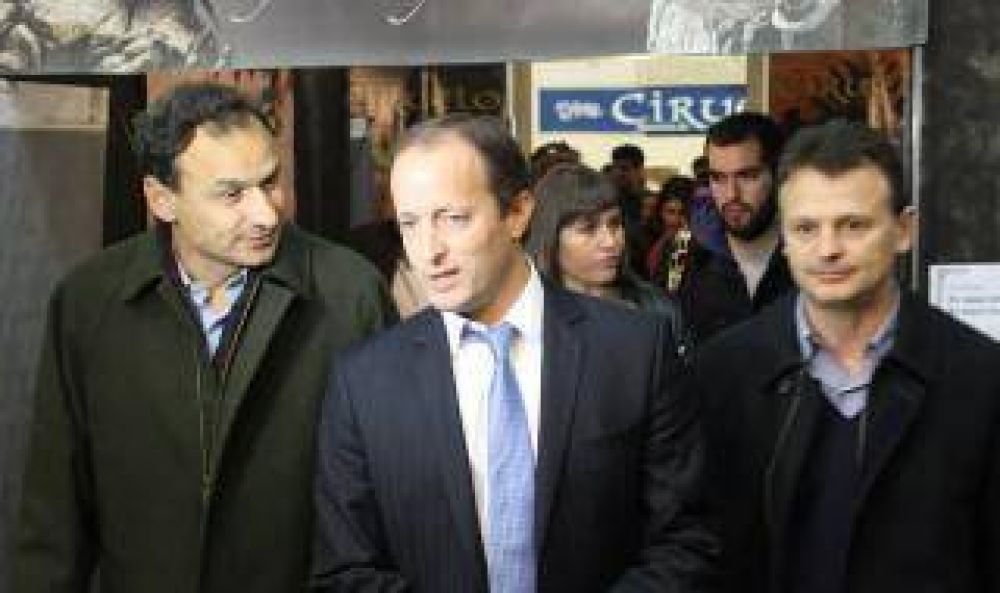 Insaurralde visit� La Plata y volvi� a negar su pase al Frente Renovador: 