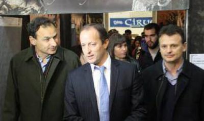 Insaurralde visit� La Plata y volvi� a negar su pase al Frente Renovador: 