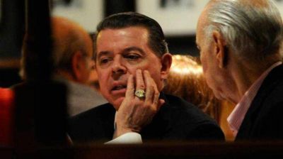 El Consejo de la Magistratura cit� a Oyarbide para que d� explicaciones por su lujoso anillo