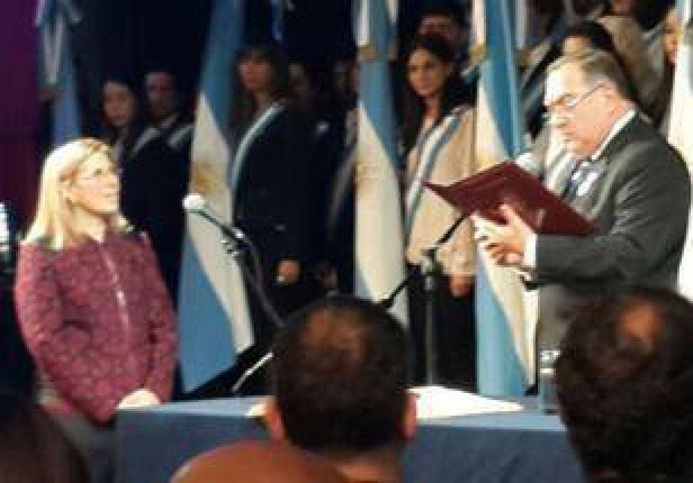 Bard�n insisti� con un gobierno de consensos program�ticos para la UNT