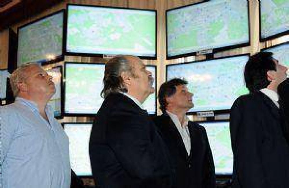 Granados inaugur� el CPC de San Nicol�s
