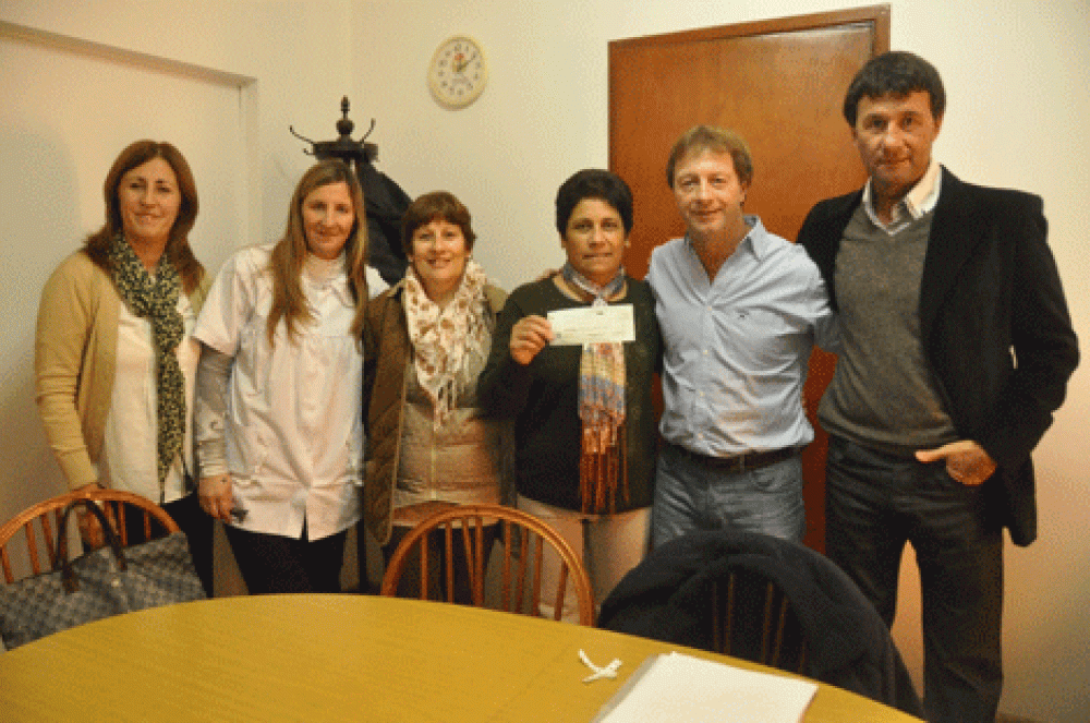 Dar�o Speranza entreg� subsidios a varias instituciones de Moquehu� 