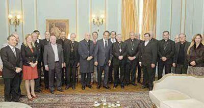 El Gobernador y obispos de Provincia, con agenda social