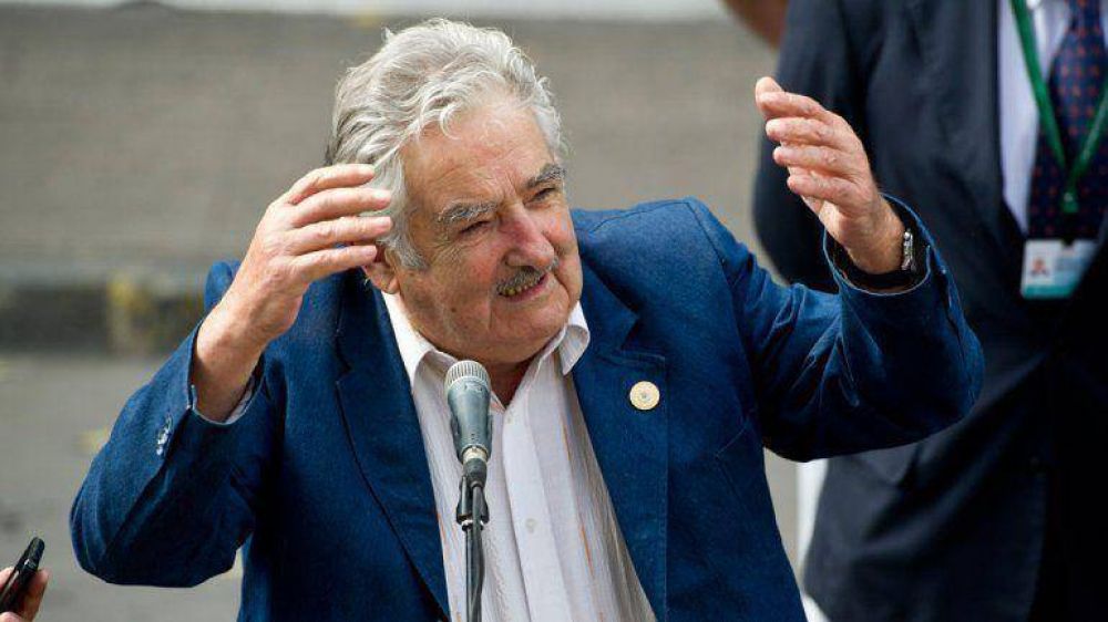 Mujica exhort� a votar aunque sea 