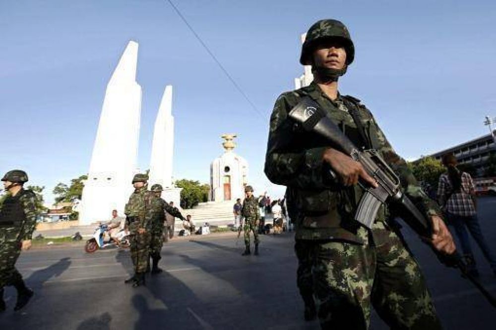 El ej�rcito tailand�s dice que el golpe fue 