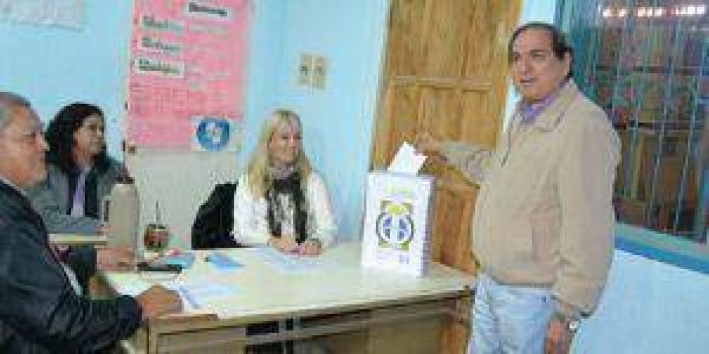 Idoyaga fue reelecto por cuatro a�os en la seccional local de UPCN
