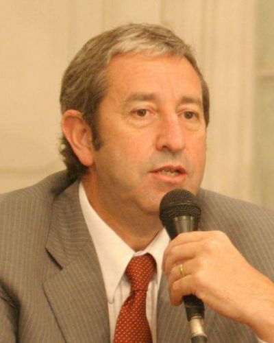 El precandidato Cobos estar� en Corrientes entre el 18 y 19 de junio