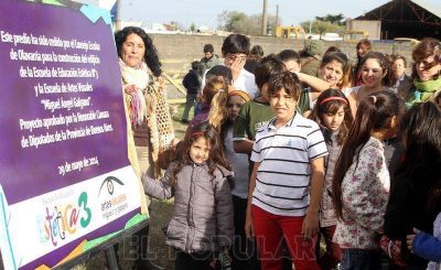 La Escuela de Educaci�n Est�tica celebr� sus 4 a�os