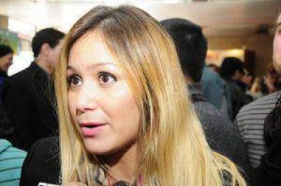 Karina en San Juan: �Ped� por favor que no me suspendieran el show, quer�a venir�	