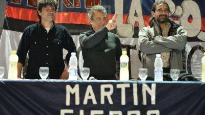 Urribarri celebr� desde La Rioja el acuerdo con el Club de Par�s	 