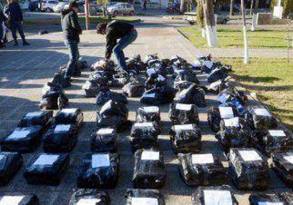 Los narcos, la carga y los autos ya est�n en Neuqu�n 