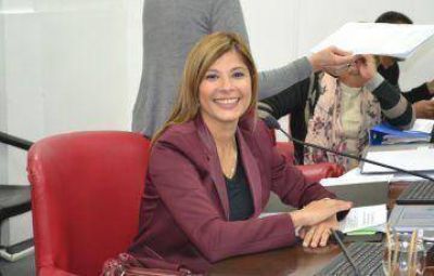 La diputada Segovia apuesta a los cambios culturales para terminar con la discriminaci�n
