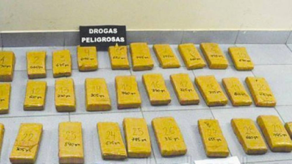 Diez detenidos en un operativo antidroga en Embarcaci�n
