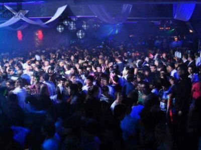 Bolicheros rosarinos amenazan con un in�dito paro en bares y discotecas