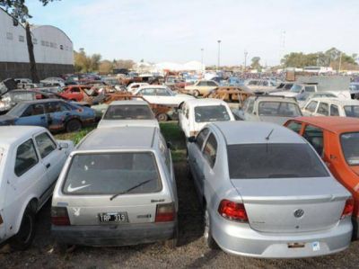 En el corral�n municipal hab�a 18 autos denunciados como robados
