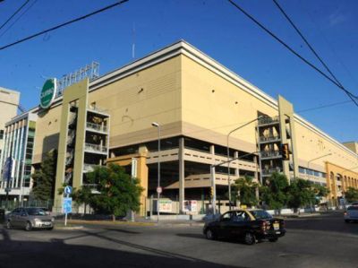 Proponen que los shoppings puedan abrir los domingos con j�venes de primer empleo