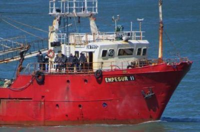 Arranc� la zafra del langostino en aguas nacionales