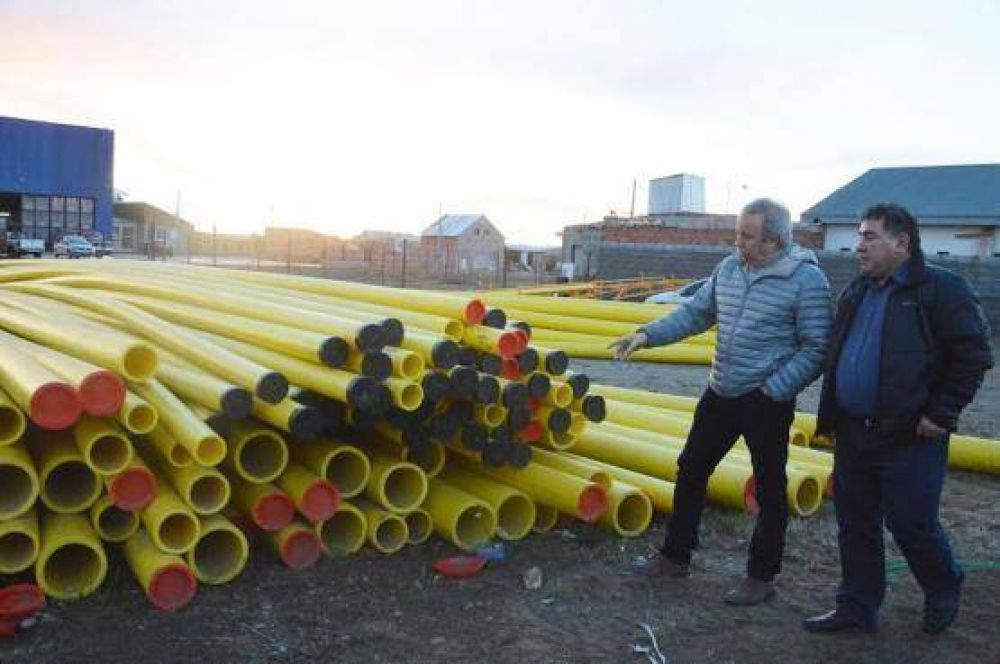 Peralta se interioriza en las futuras obras de Distrigas