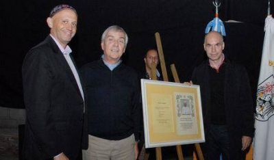 Inauguran obras en Bajo Flores